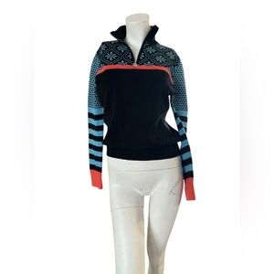 Super cute and very unique Neve Nordic design sweater